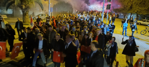 ÇARŞAMBA’DA CUMHURİYET COŞKUSU: FENER ALAYI VE DEV TÜRK BAYRAĞIYLA YÜRÜYÜŞ 3 KOPRU