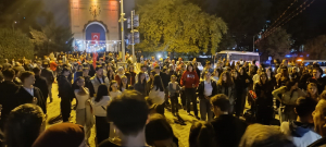 ÇARŞAMBA’DA CUMHURİYET COŞKUSU: FENER ALAYI VE DEV TÜRK BAYRAĞIYLA YÜRÜYÜŞ 4 MEYDAN