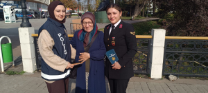 EKİPLER, KADINA ŞİDDETLE MÜCADELEDE KADES’İ ANLATTI 11 2c2af178 a6d2 4775 bf5d 058652864817