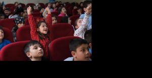 ÇOCUKLAR TİYATRO İLE ÇEVRE BİLİNCİ KAZANIYOR