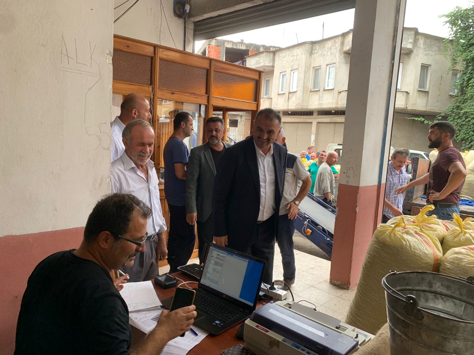 SALIPAZARI'NDA 'FINDIK ALIMLARI' BAŞLADI 1 SALIPAZARI’NDA ‘FINDIK ALIMLARI’ BAŞLADI