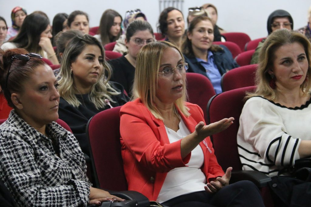 ATAKUM BELEDIYESINDEN MEME KANSERI FARKINDALIK SEMINERI 10