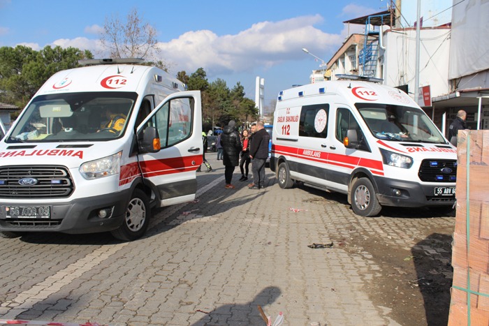 ÇARŞAMBA’DA BIÇAKLI KAVGADA 1 ÖLÜ 3 AĞIR YARALI 2 7fbb069b e461 4219 8360 728868cabd02