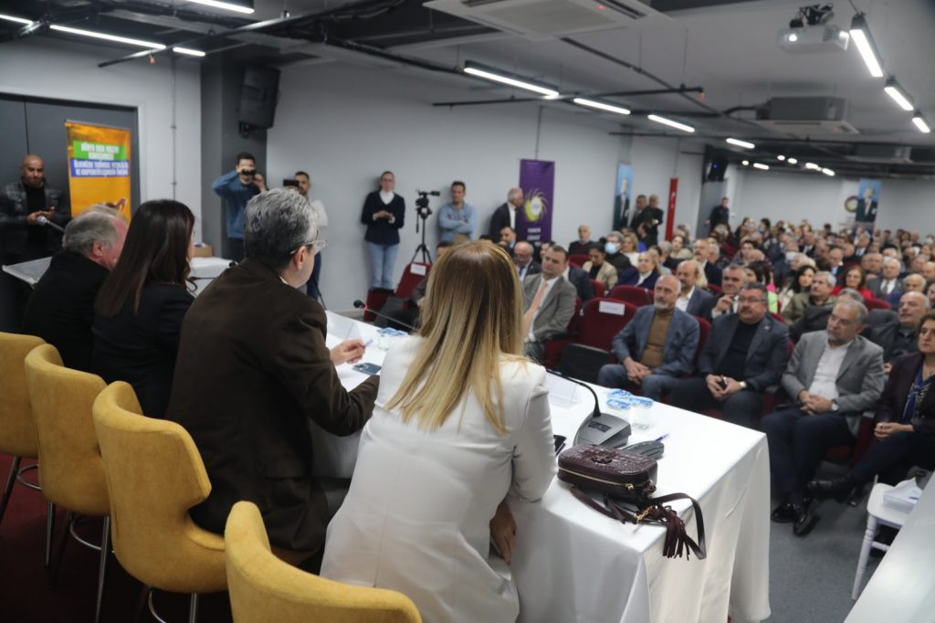 <strong>BÜYÜKŞEHİR BELEDİYE YASASI TARIM ARAZİLERİNİ YOK ETTİ</strong> 4 ATAKUMDA TARIMSAL OGRETIMIMN 177. YIL DONUMUNE OZEL PROGRAM 29