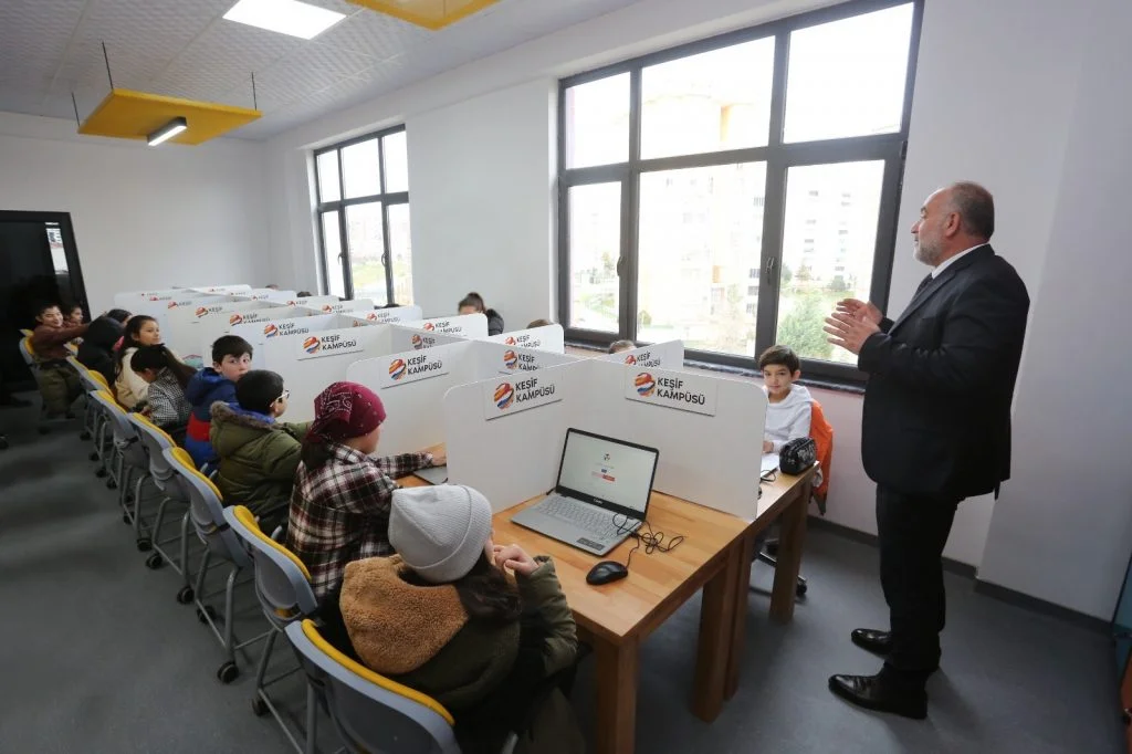 <strong>Özel Sınıflarda Özel Eğitim</strong> 2 CANIK BLD HABER 05.02.2023 3