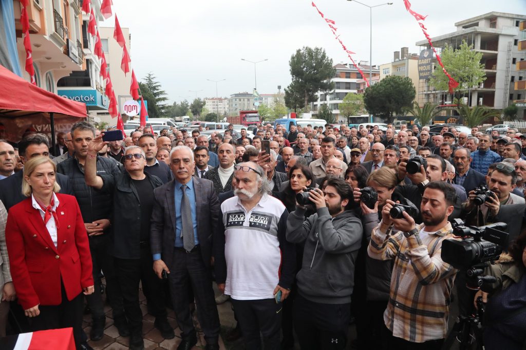 BASKAN DEVECI TURKIYE KADERINI ELINE ALDI 4