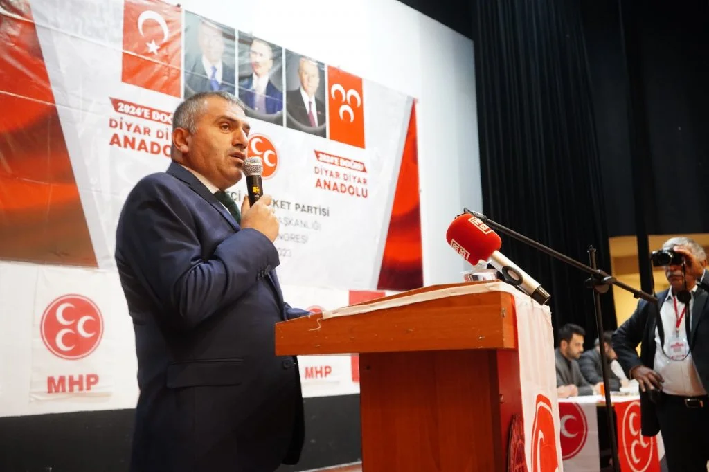 MHP ÇARŞAMBA KONGRESİNDE, ÖZGEN ALPER YALÇIN BAŞKAN SEÇİLDİ 1 Carsamaba2