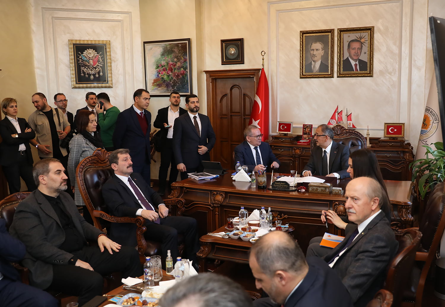 Bakan Ozhaseki Baskan Demiri ziyaret etti 3