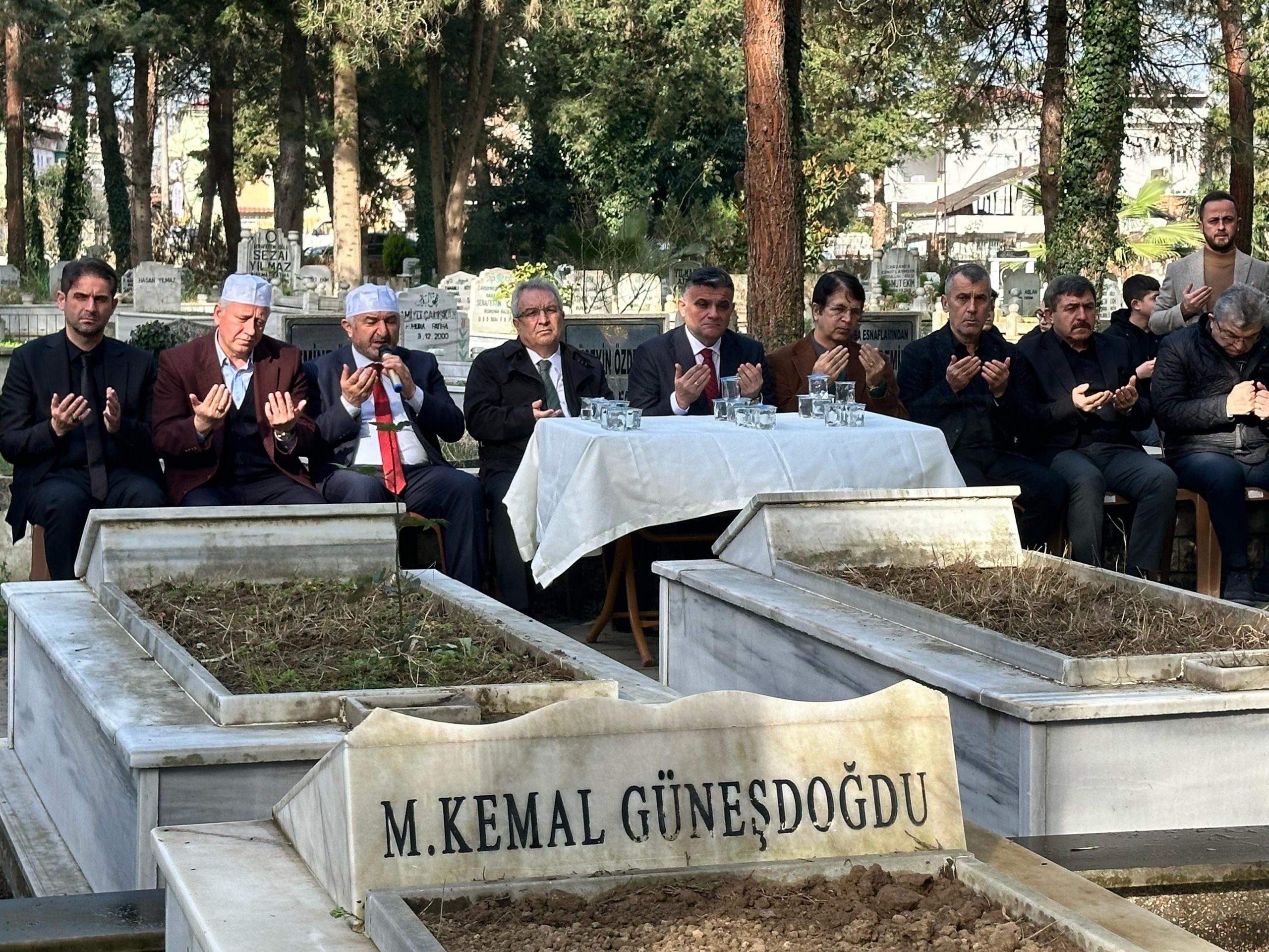 Ender Gur Mustafa Kemal Gunesdogdu mezar ziyareti scaled