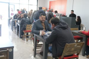 BASKAN TURKEL ATAKUMUN ILK KENT LOKANTASINI HIZMETE ACTI 7