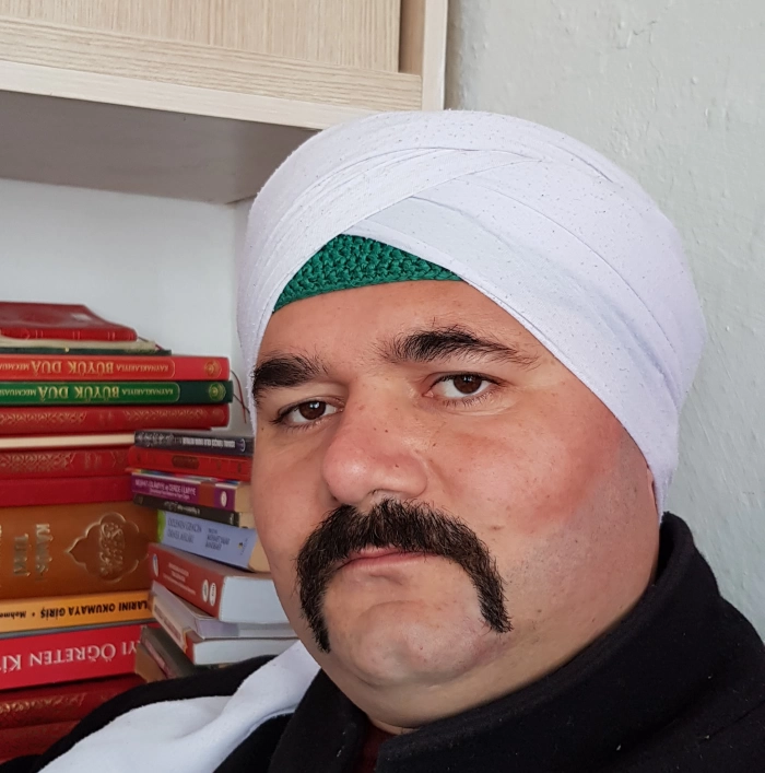 esra erol da programinda carsambada gorev yapan imam huseyin guzel muskaciliktan sikayet edildi 1738003921